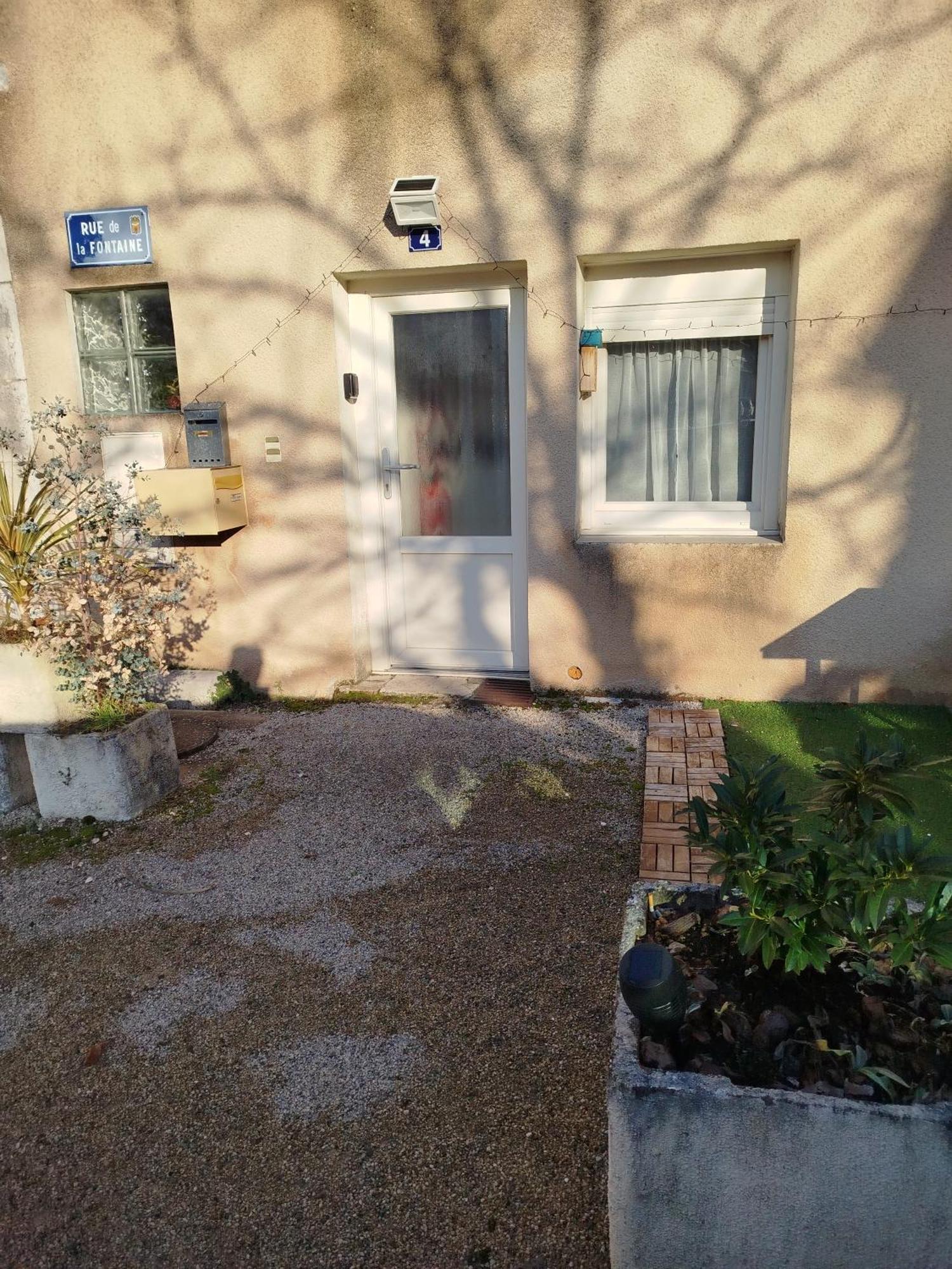 Maison De Village Appartement Rdc Avec Terrasse Gy Εξωτερικό φωτογραφία